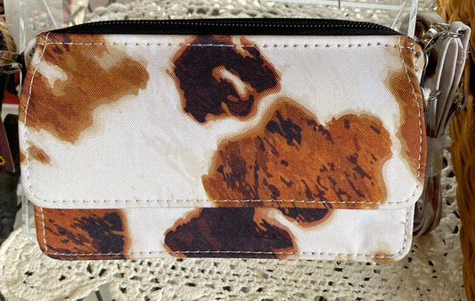 Crossbody wristlet wallet